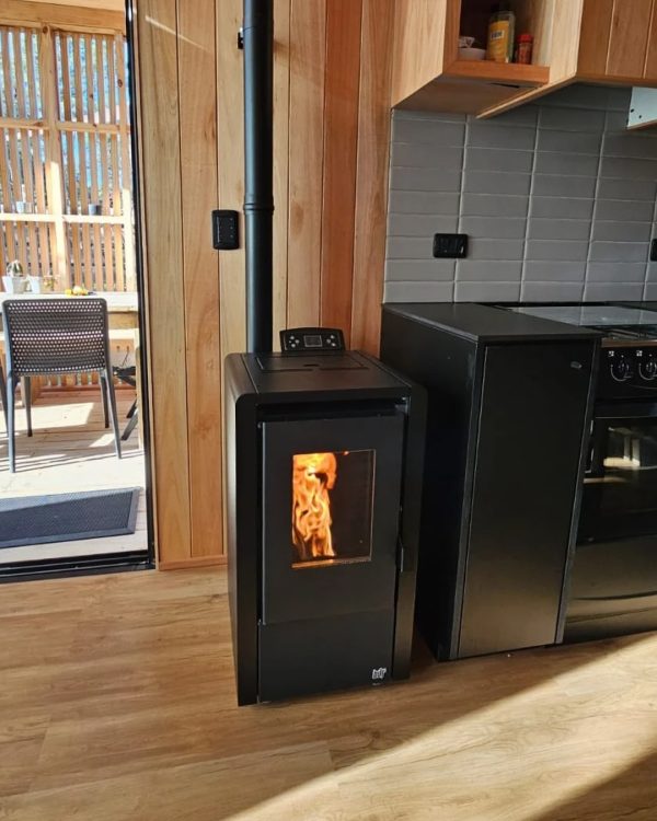 Estufa a Pellet 6 Kw + kit pared +Wi-Fi + aspiradora de obsequio - Image 2