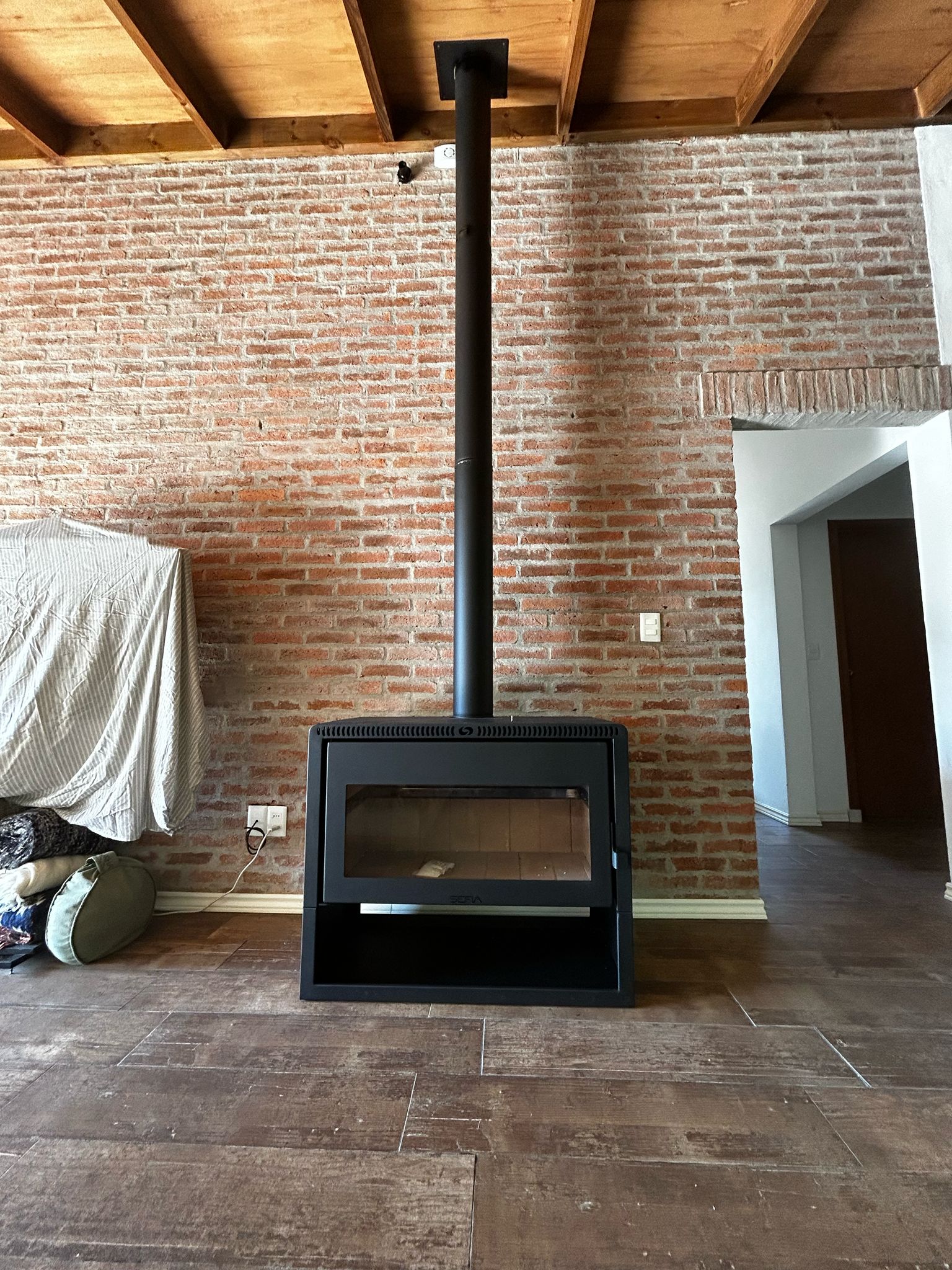 CALEFACTOR PREMIUM LEÑA APAISADO TOLEDO - Image 5