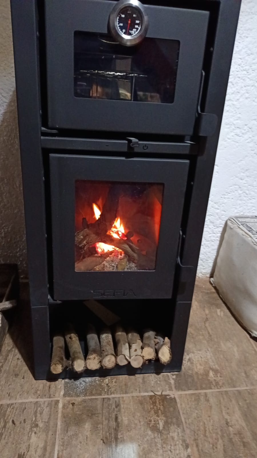 CALEFACTOR CON HORNO ALMERIA- 90 m2 - Imagen 10