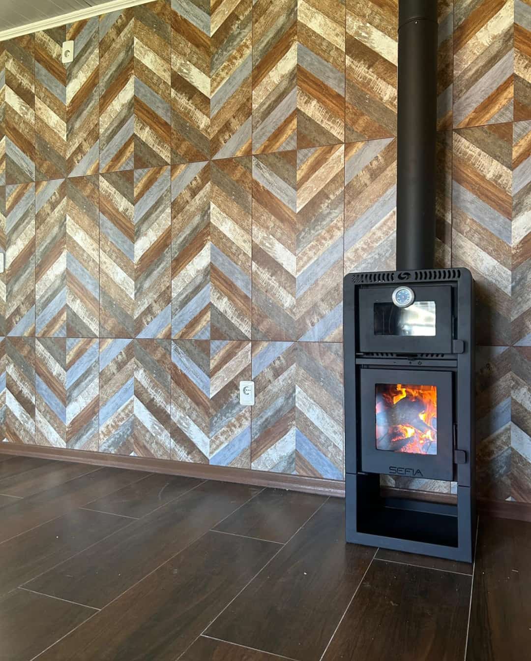 CALEFACTOR CON HORNO ALMERIA- 90 m2 - Imagen 3