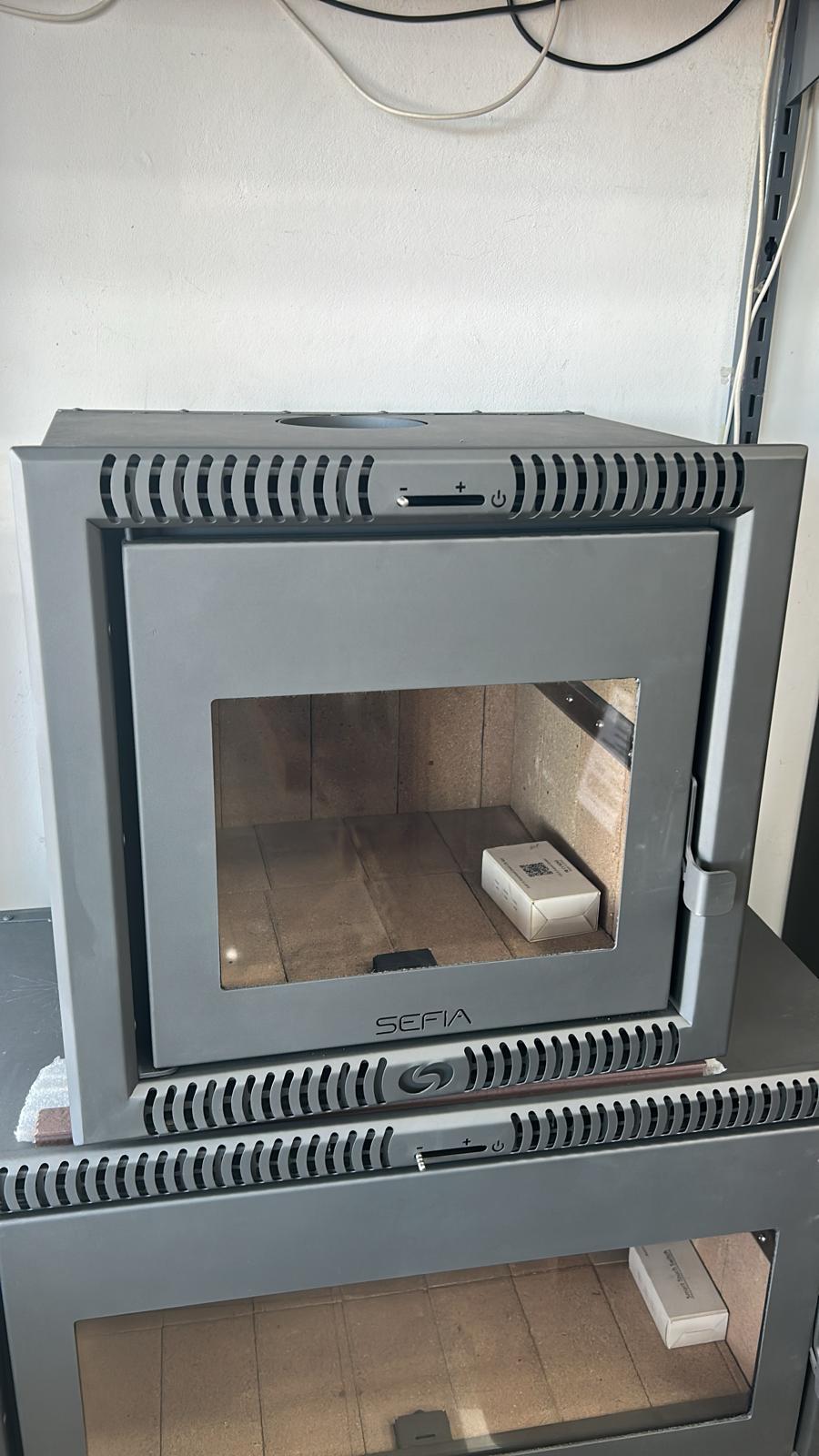 Insertable Premium a leña modelo Gijón - Image 6